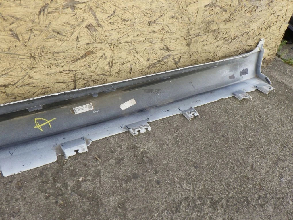 BMW X5 G05 M PACKAGE 18- Door Sill Trim Right