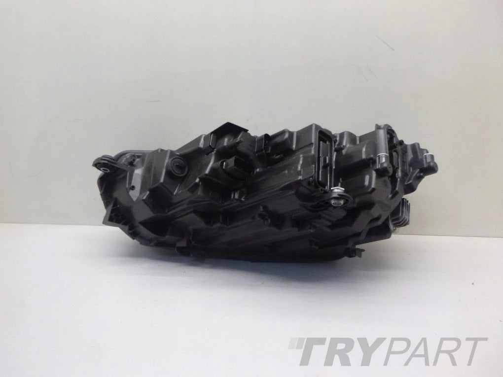 SKODA OCTAVIA 4 IV 5E4 FULL LED 20- Front Right