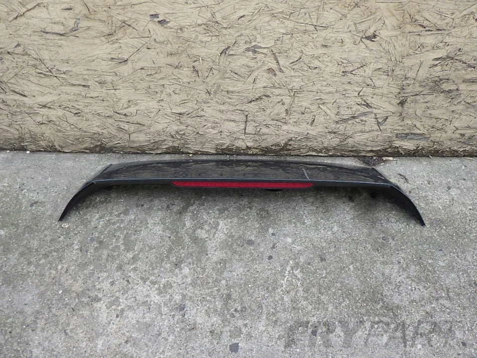 VW GOLF VIII 8 5H6 HB 2020- Trunk Lid Spoiler Stop