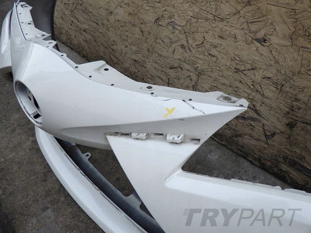 TOYOTA YARIS III 3 LIFT 17- Front Bumper