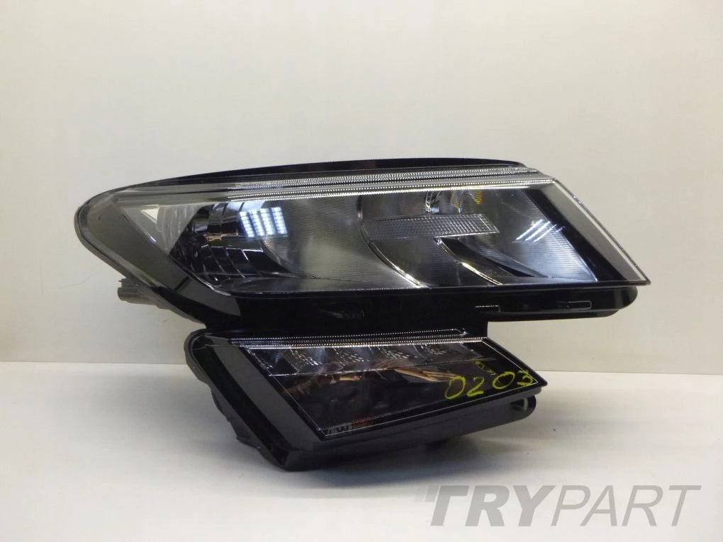 SKODA KODIAQ Right LED Headlight Lamp