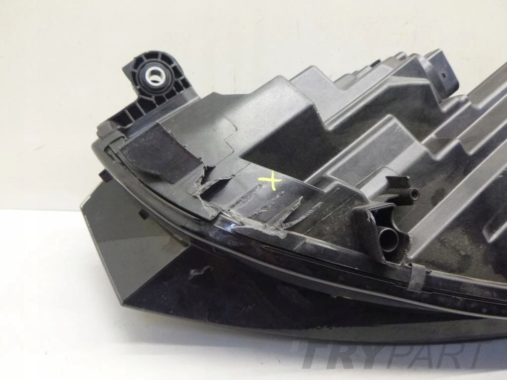 SKODA OCTAVIA 4 IV 5E4 FULL LED 20- Front Right