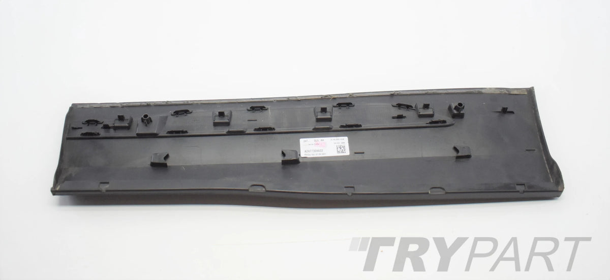 MERCEDES GLA II W247 RIGHT REAR DOOR TRIM ORG