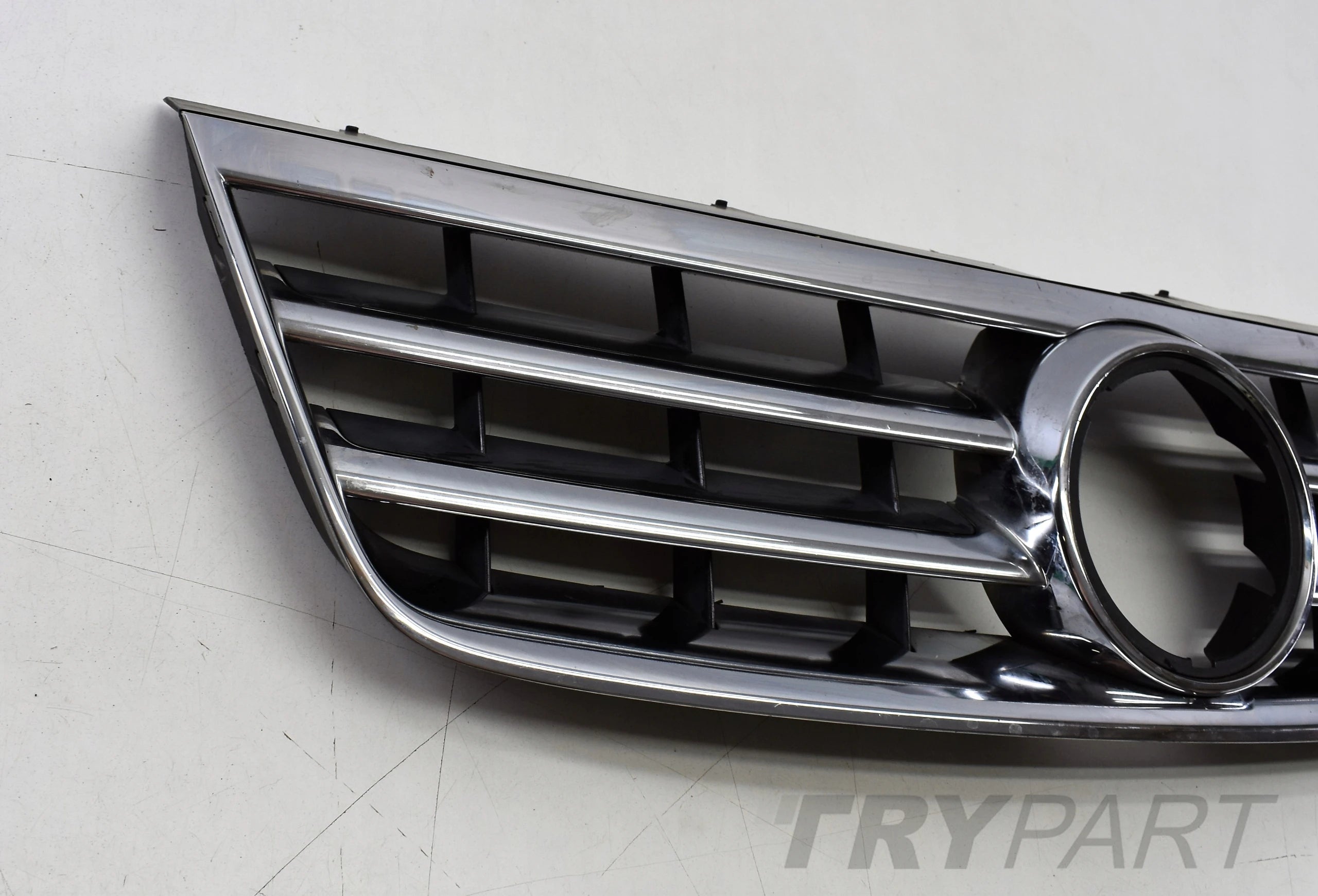 VW TOUAREG 7L6 BUMPER GRILLE ORG