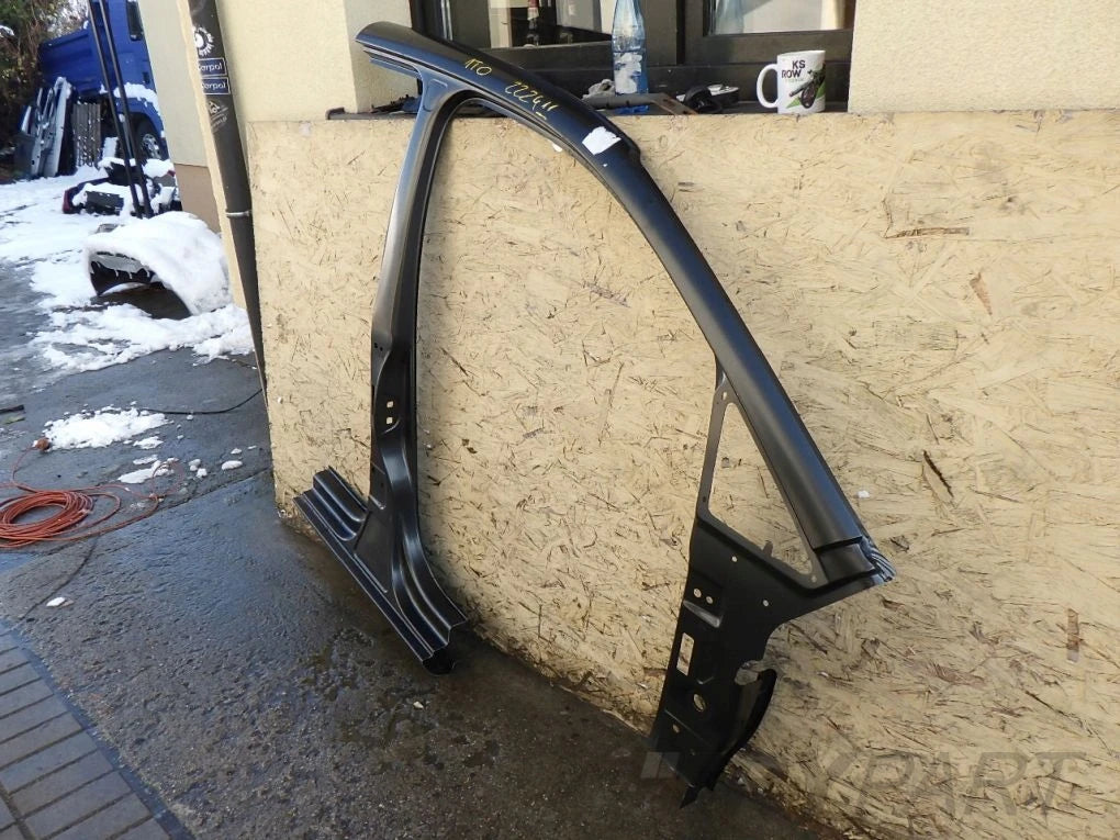 Vw Touran 1T0 10- Right Pillar Sill