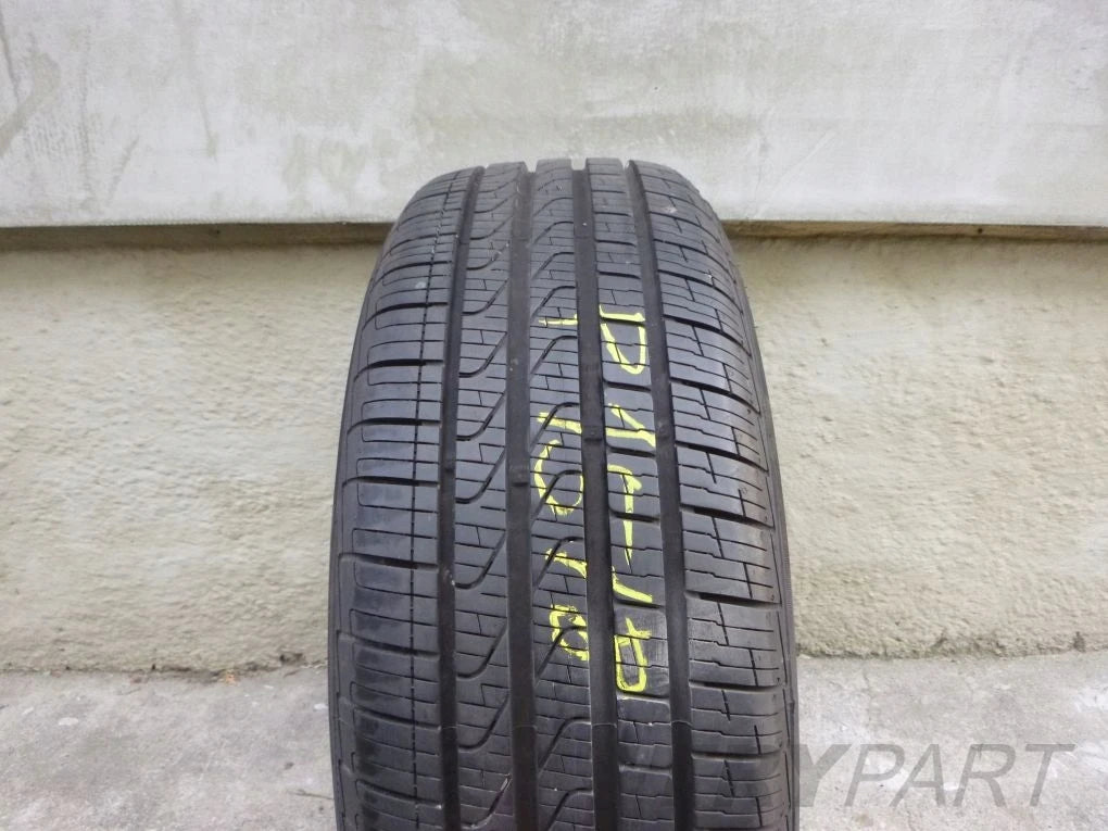 PIRELLI CINTURATO P7 ALL SEASON 205 55R 17 Tire