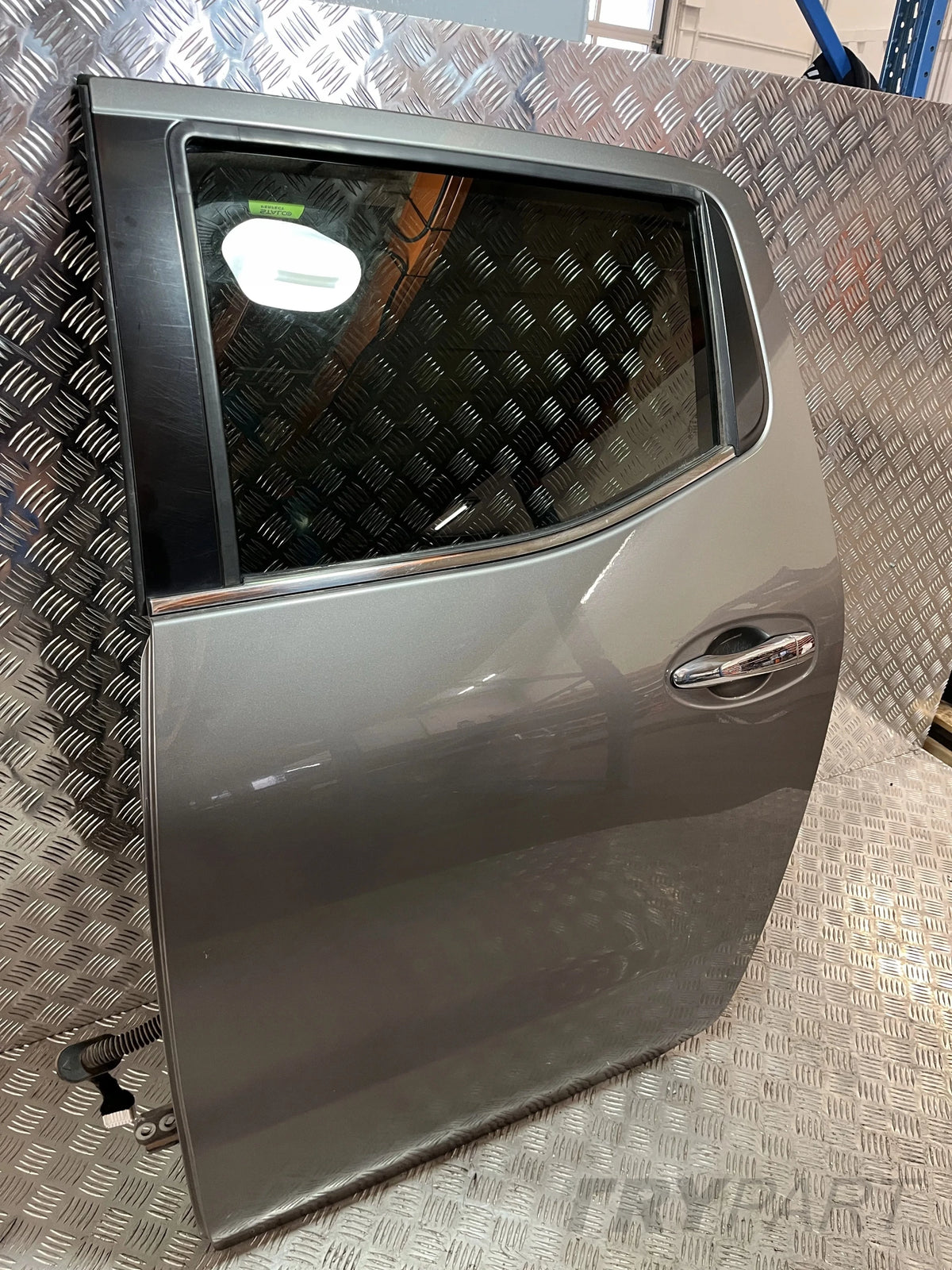 LEFT REAR DOOR NISSAN NAVARA NP300 D23 15- K51