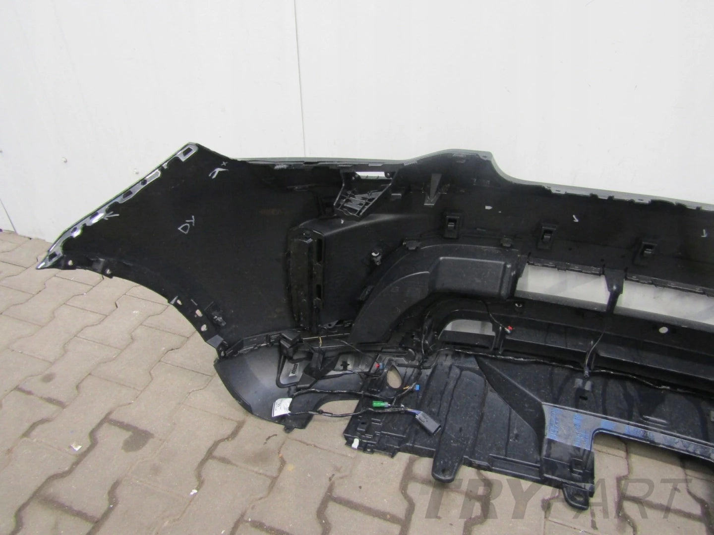 Land Rover Discovery V 5 17- Front Bumper