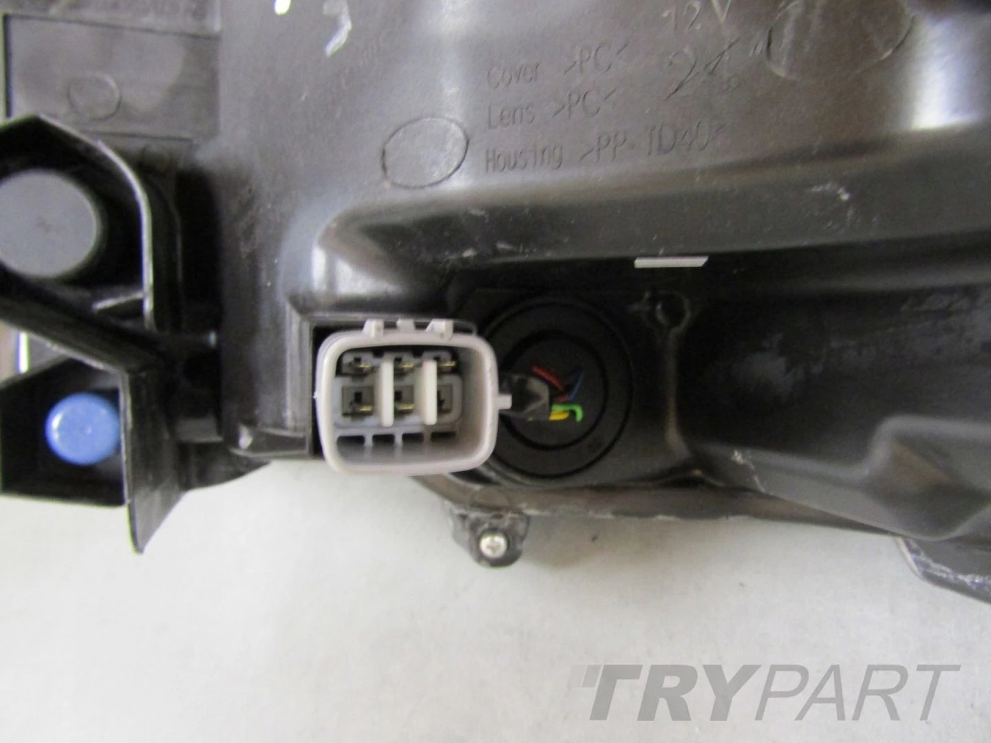 FRONT LAMP TOYOTA COROLLA E21 SEDAN STANDARD LENS 18-23 RH 81130-02T31