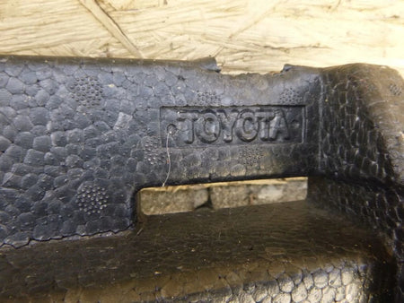 TOYOTA AURIS II 12- front bumper absorber