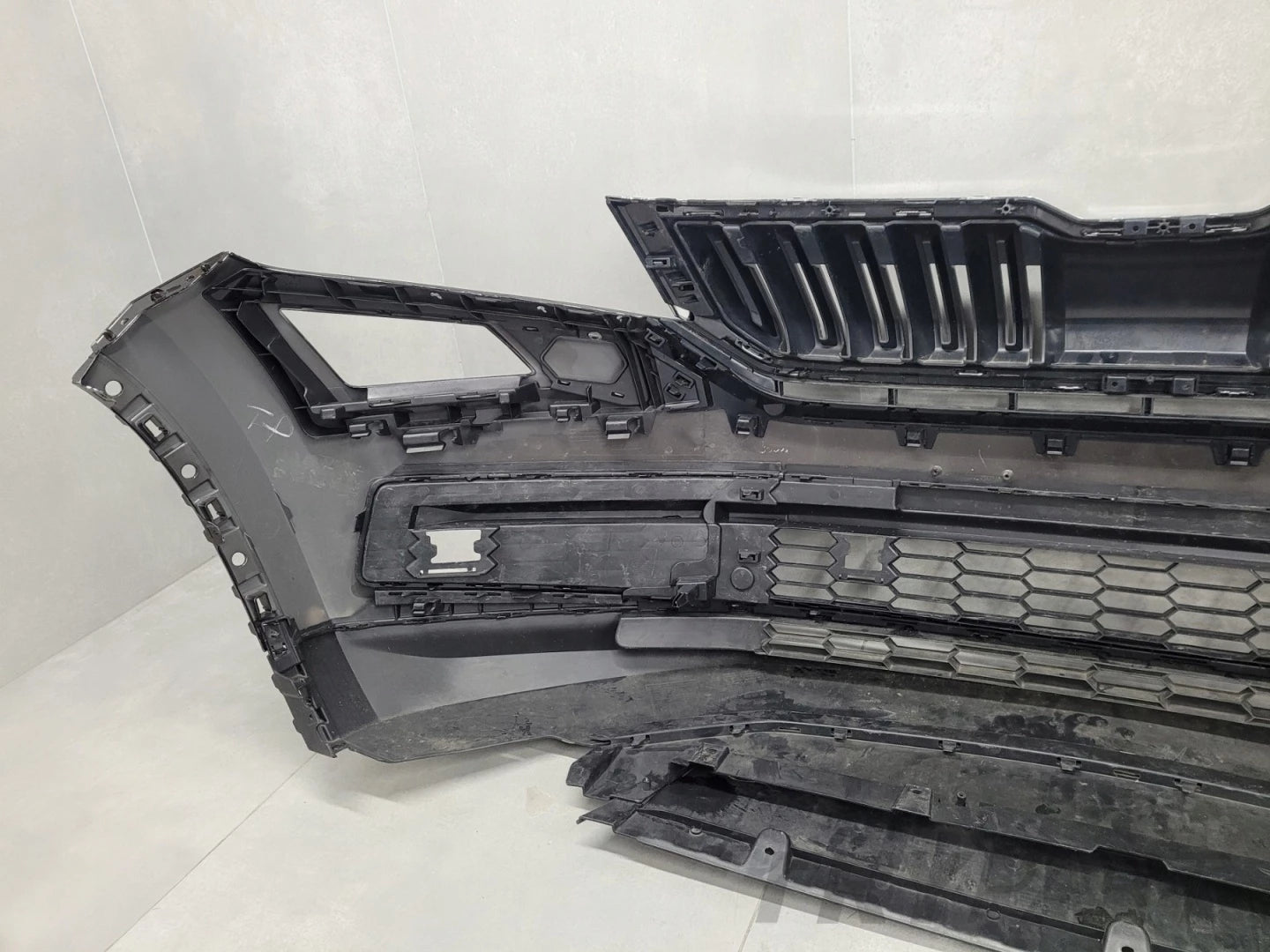 Front Bumper for Skoda Kodiaq 565 17-21