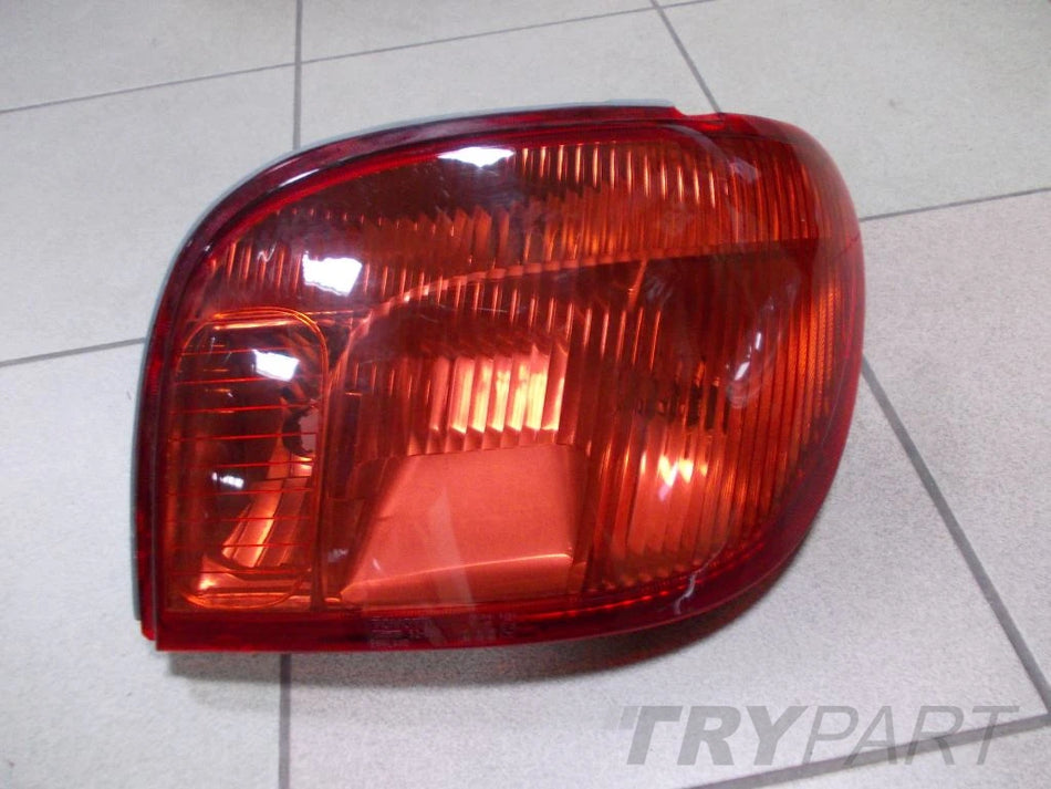 Toyota Yaris I lift 03-06 taillight