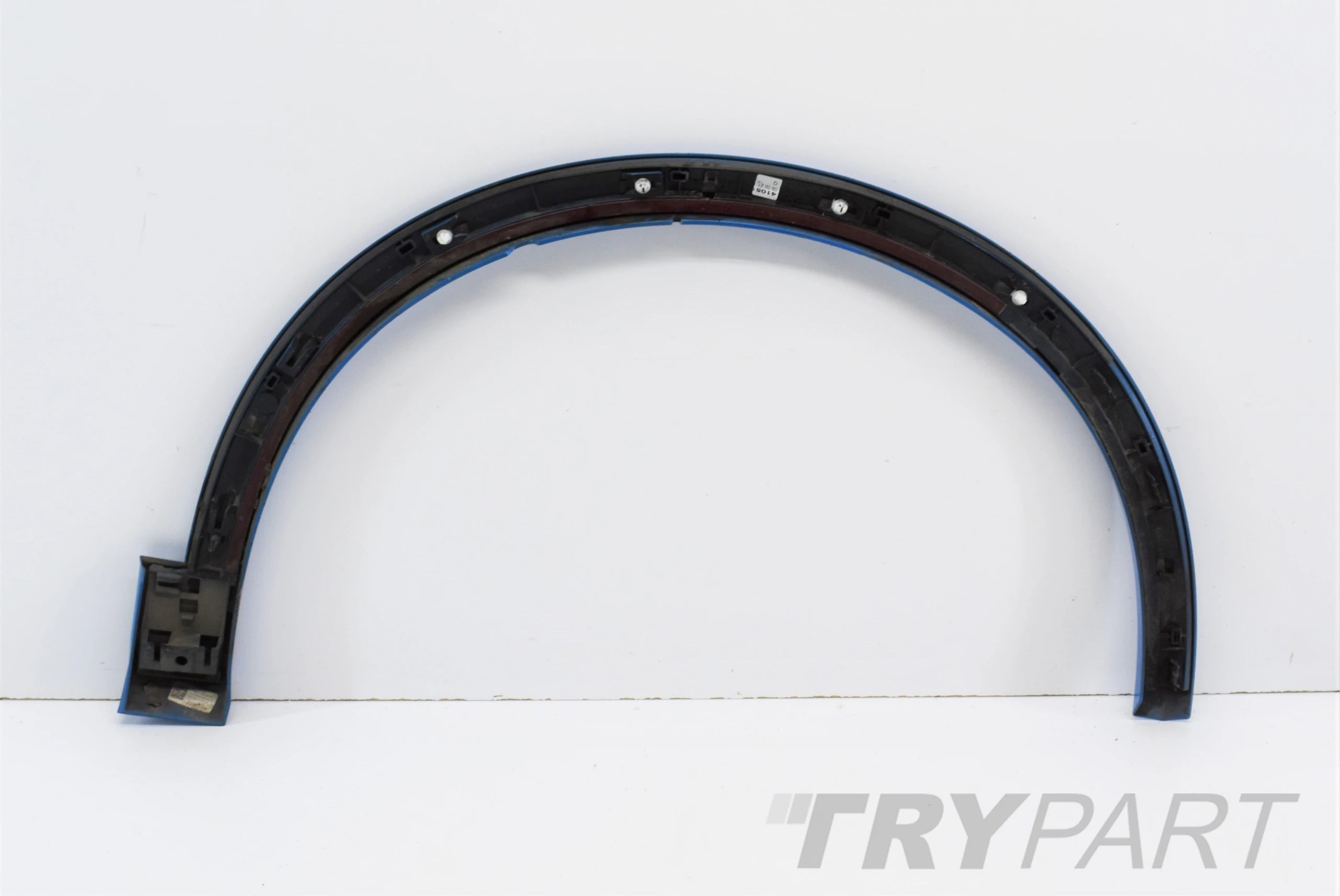 AUDI Q2 81A LEFT FRONT FENDER TRIM