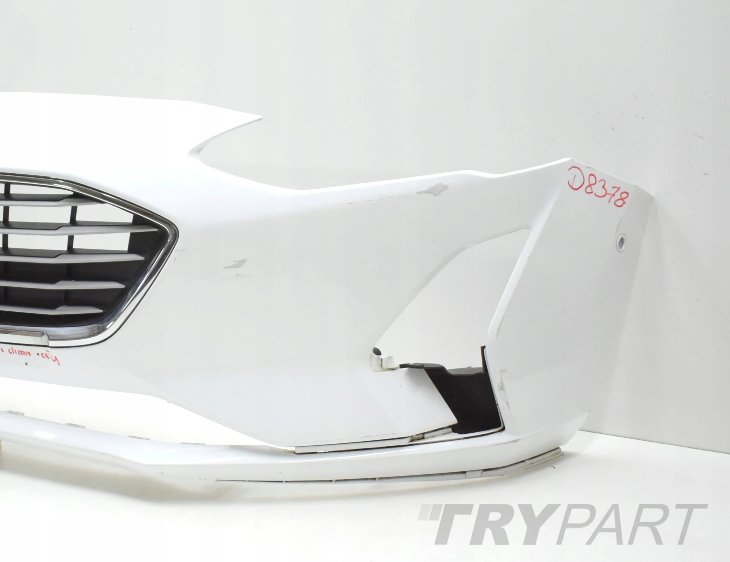FORD FOCUS MK4 FRONT BUMPER ORG + GRILLE