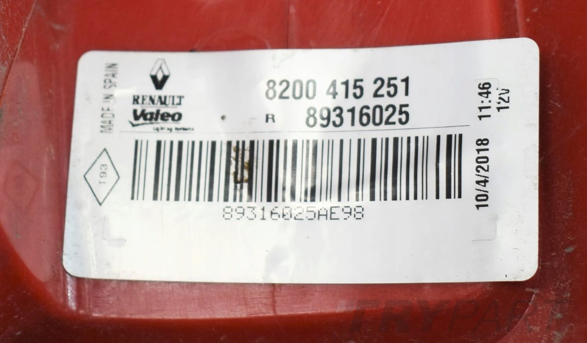 RENAULT TRAFIC II RIGHT REAR LAMP ORG EU