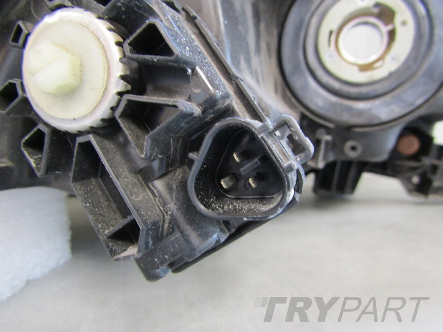 HEADLIGHT TOYOTA HILUX 8 VIII LIFT STANDARD 20- LH