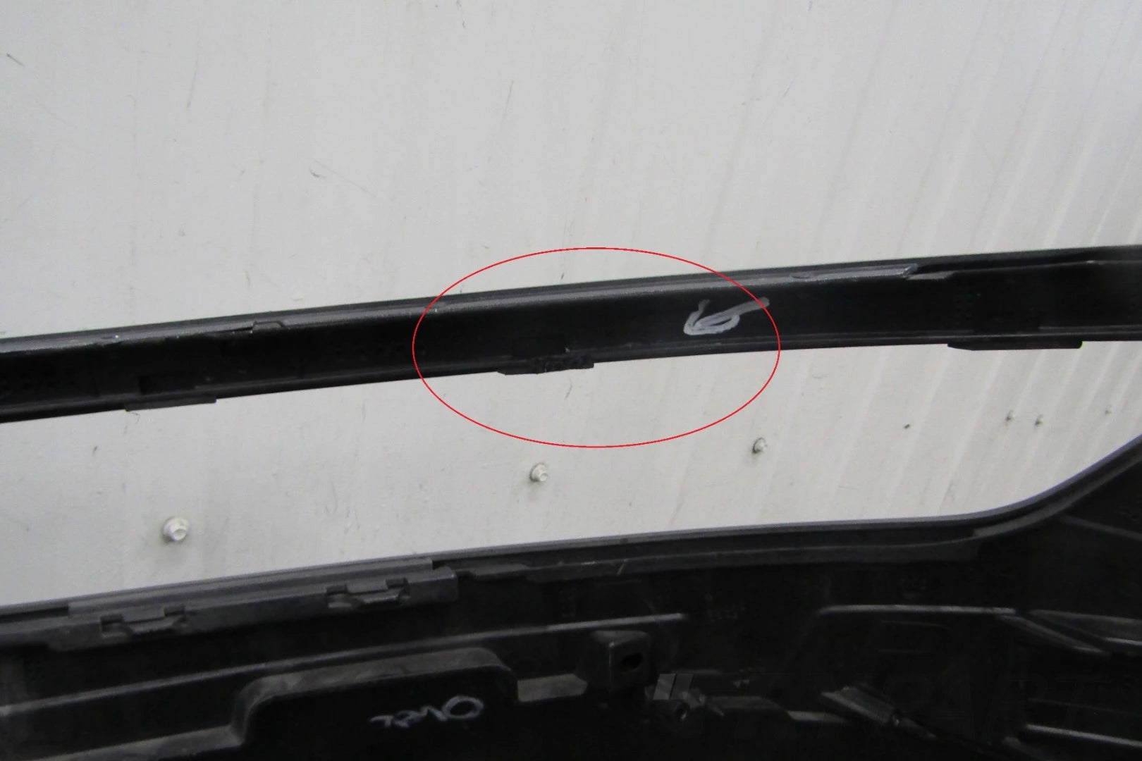 Front Bumper GENESIS GV60 21-