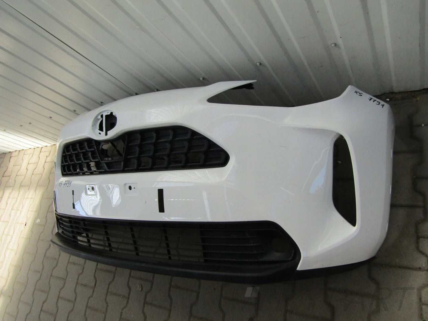 Front Bumper Toyota Yaris Cross 21-