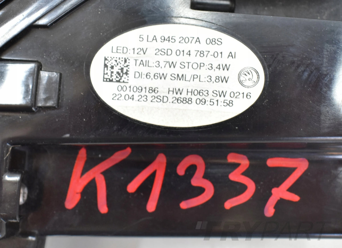 SKODA ENYAQ 5LA LEFT REAR LIGHT EU LED 5LA945207A