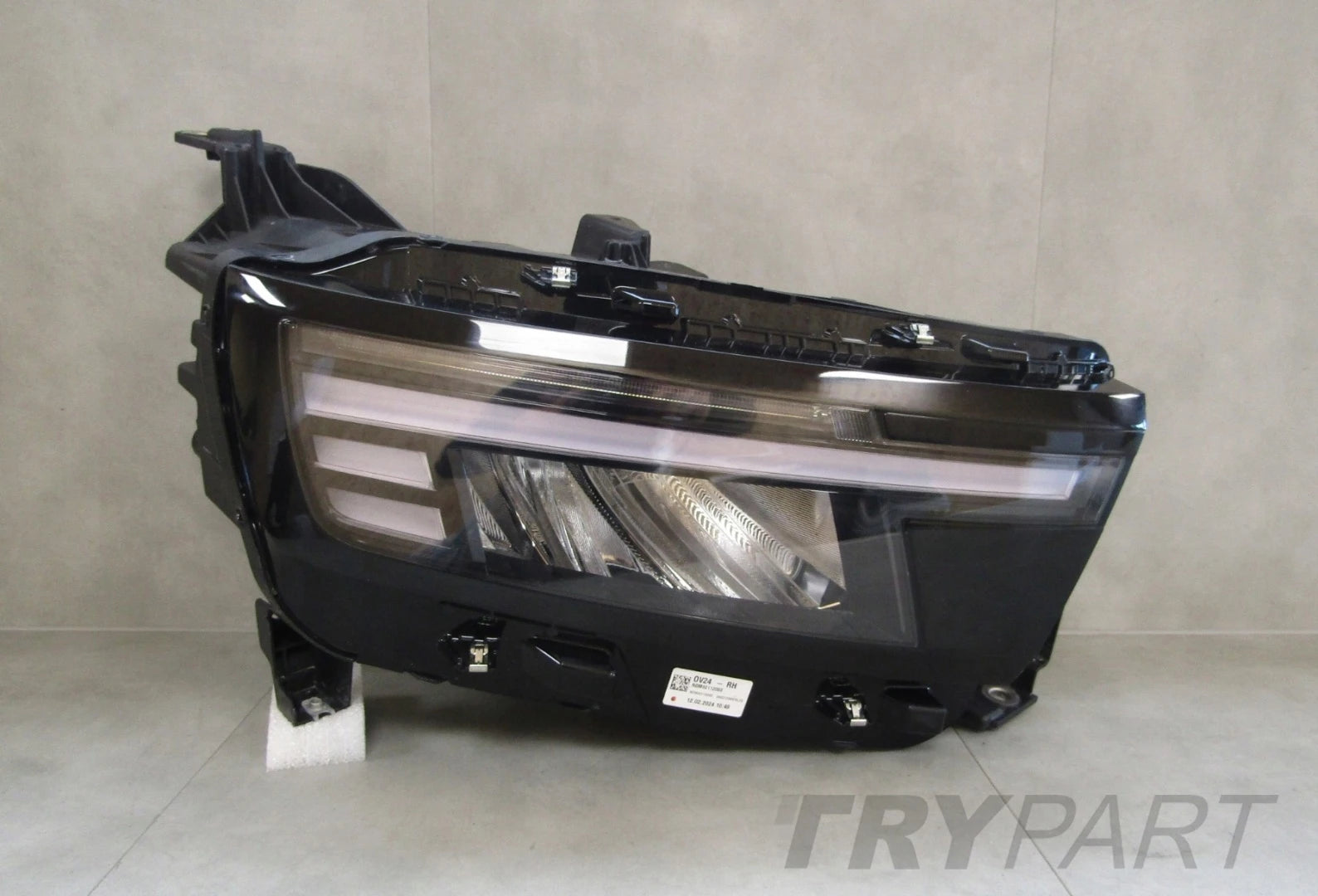 HEADLAMP OPEL FRONTERA LED 24- RH RIGHT 9850142480