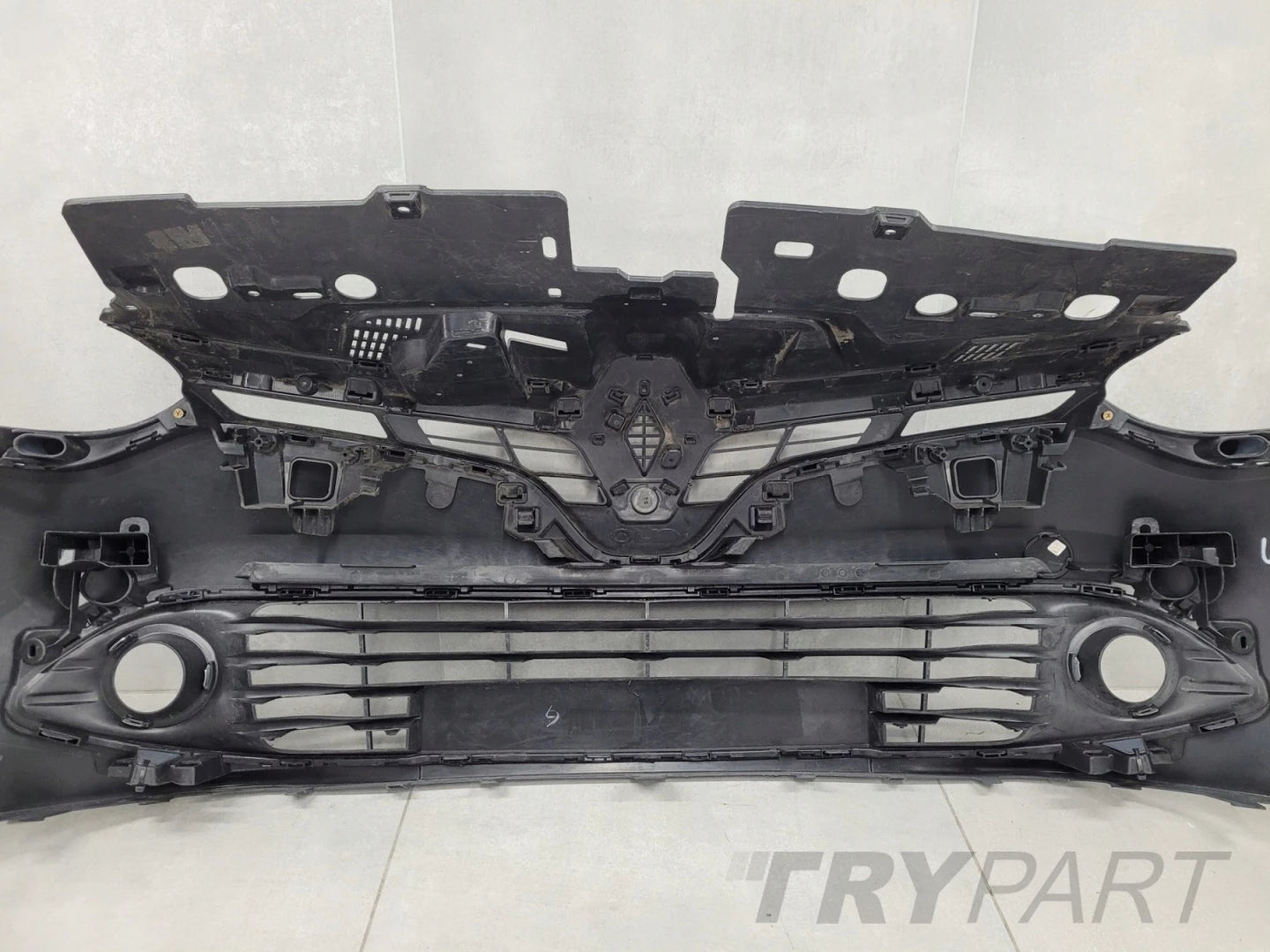 Front Bumper Renault Clio 4 IV 12-16