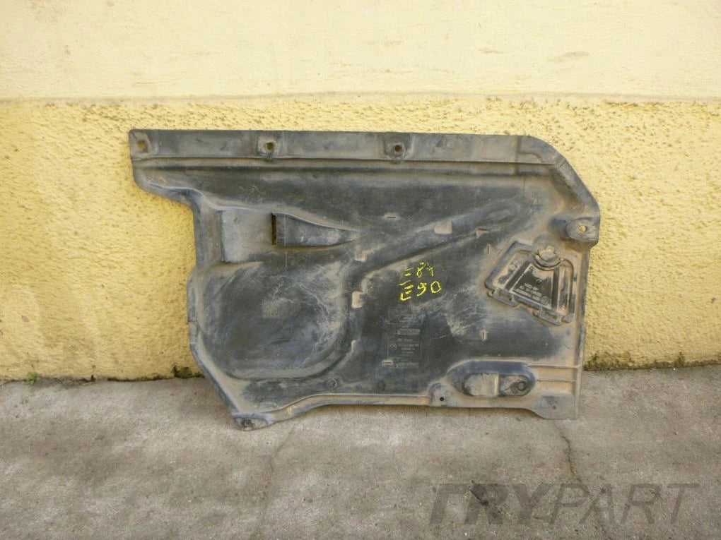 BMW E84 E90 E91 Floor Cover 7130885