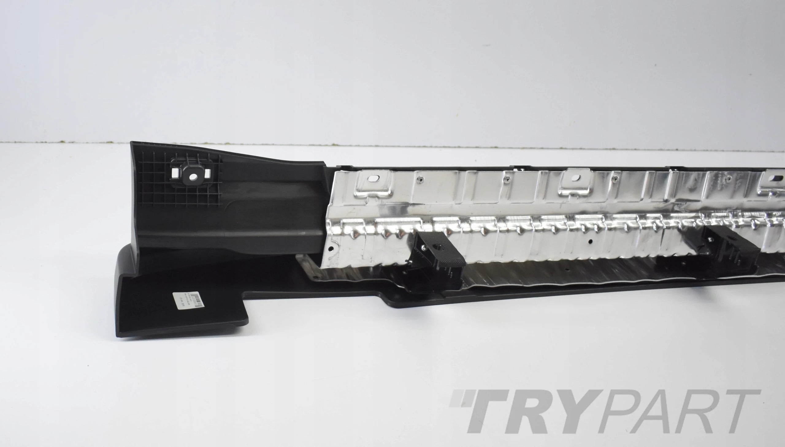 KIA SORENTO III LEFT SILL MOULDING ORG NEW