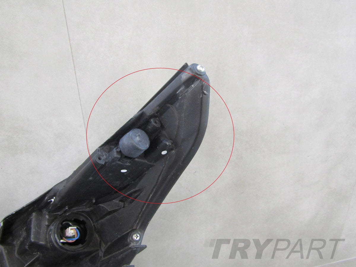 HEADLIGHT TOYOTA AVENSIS T27 LIFT 11-15 XENON SWIVEL RH 10000-17687