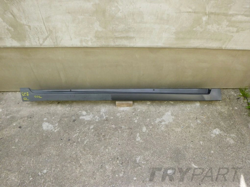 TOYOTA AVENSIS III T27 T29 15- threshold cover right