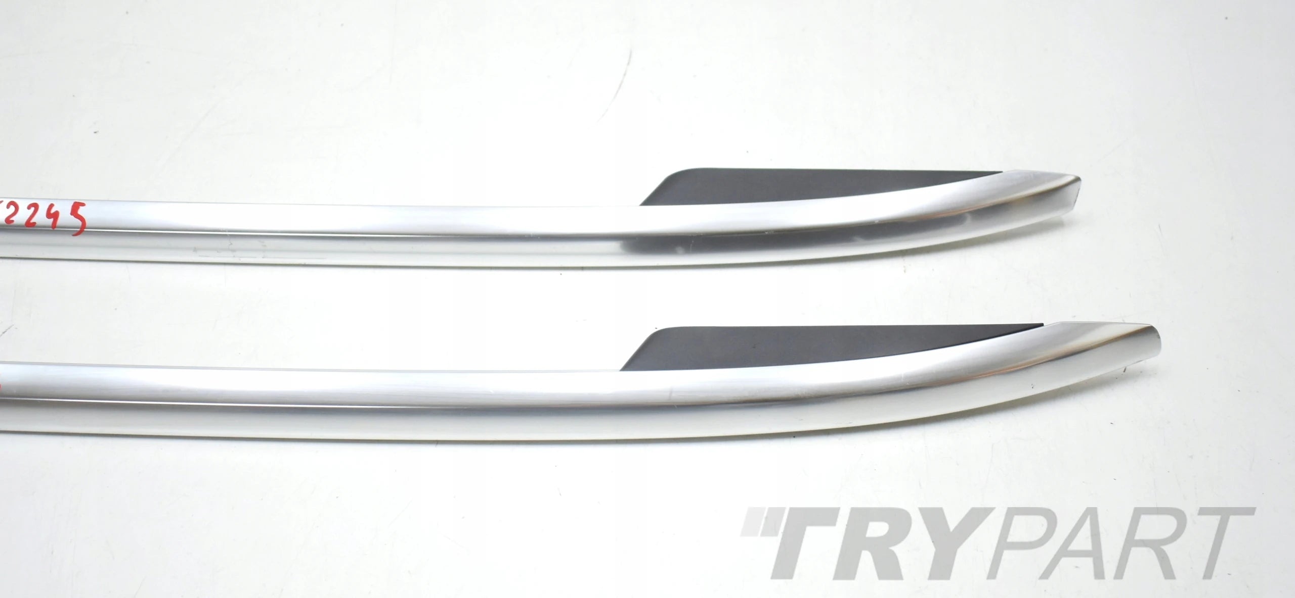 SKODA SUPERB III 3V 3V9 ROOF RACKS ORG 3V9860025