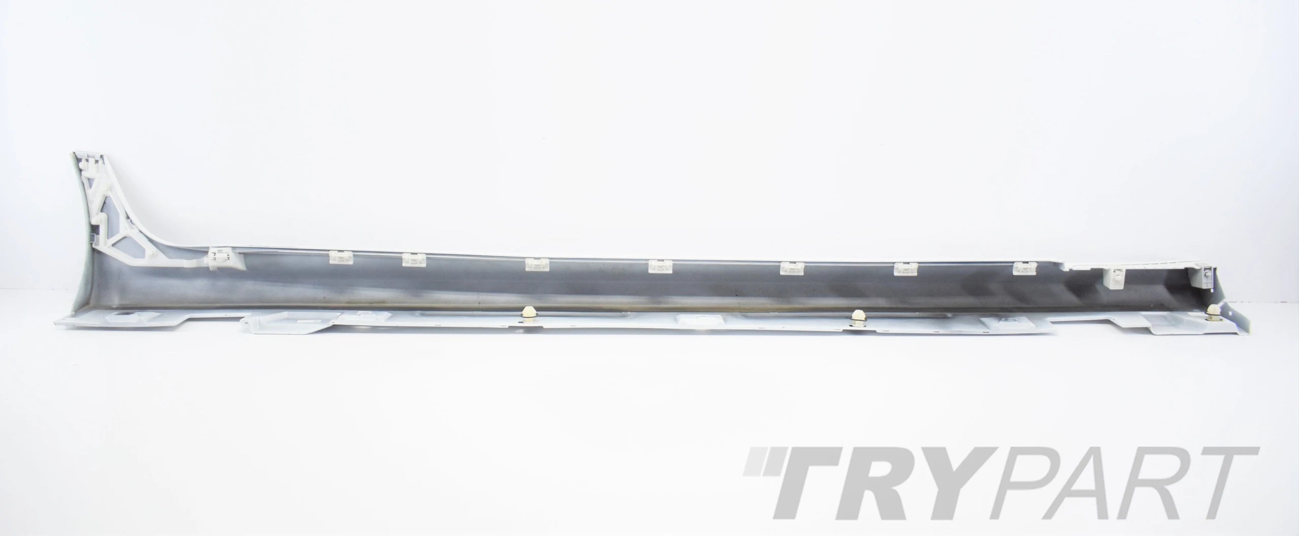 MERCEDES CLS W257 LEFT SILL STRIP ORG