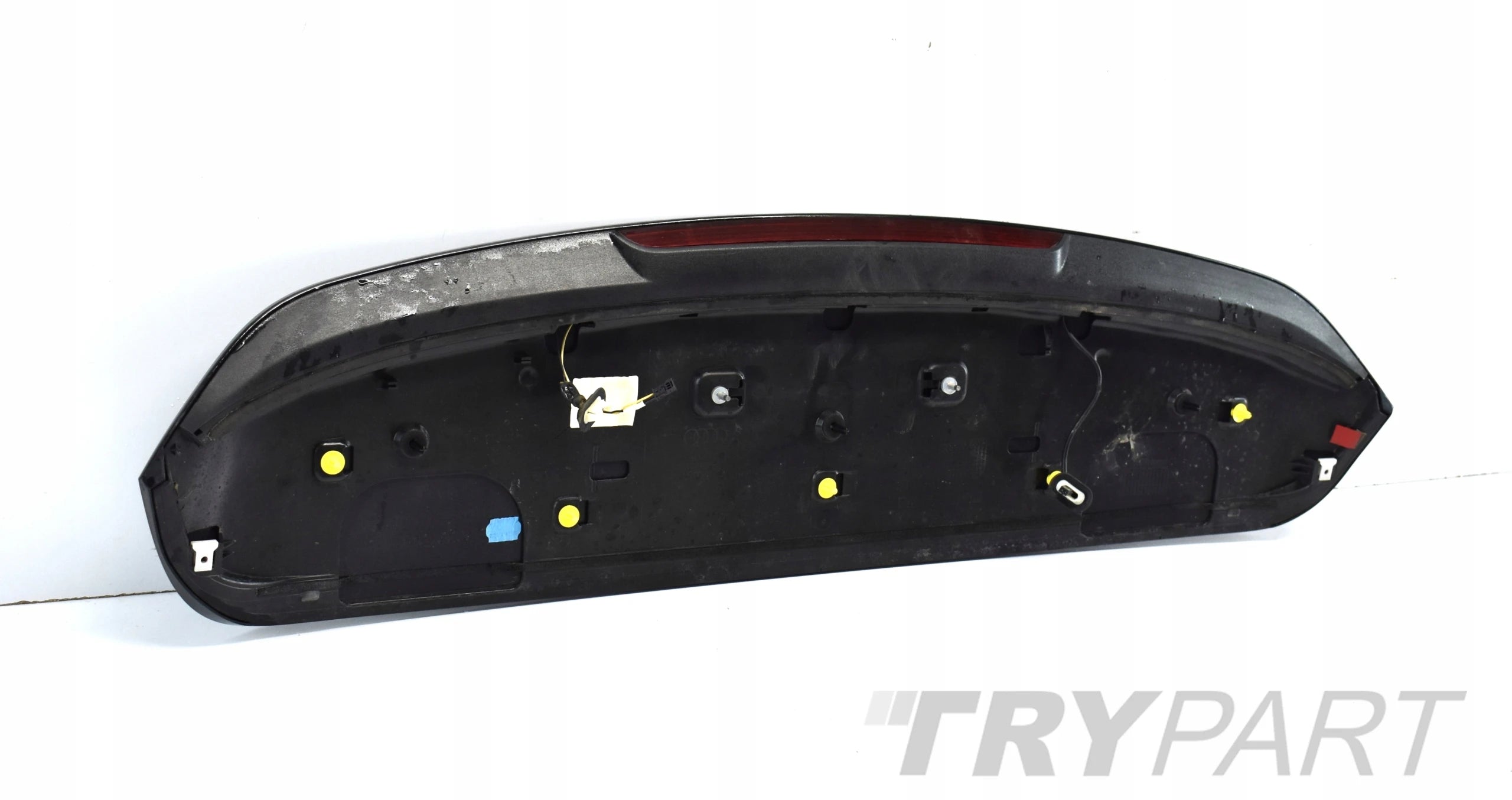 AUDI Q3 8U0 TAILGATE LOTKA SPOILER ORG + LIGHT