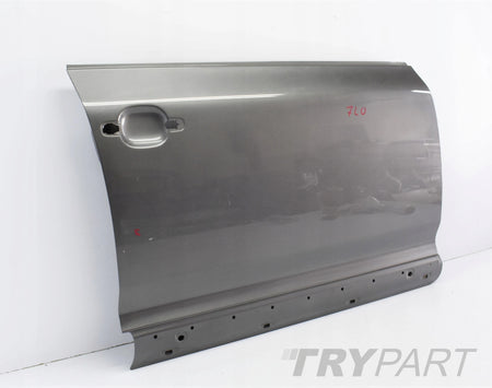 VW TOUAREG 7L0 Right Front Door OEM