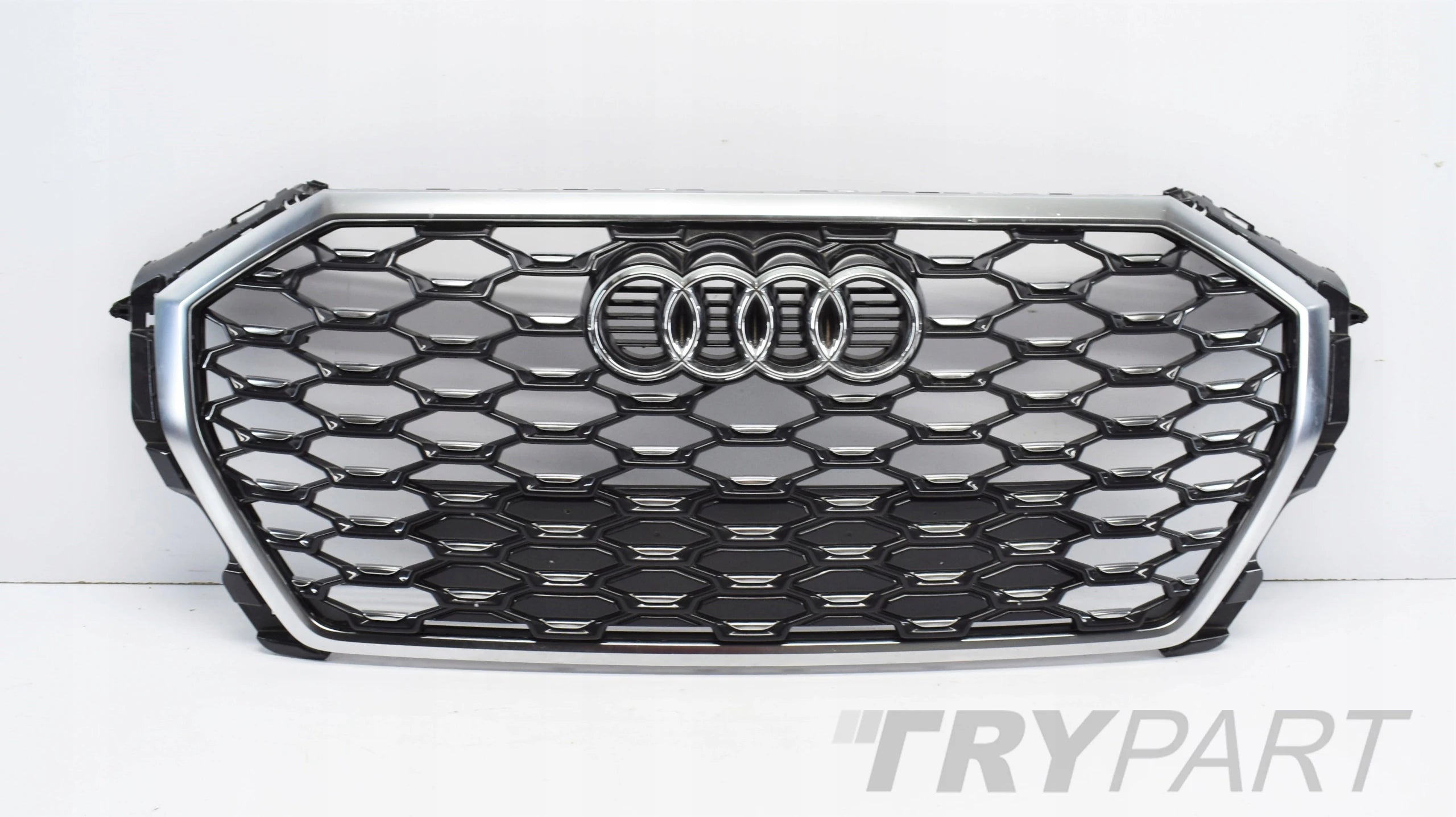 AUDI Q3 II 83F S LINE BUMPER GRILLE ORG
