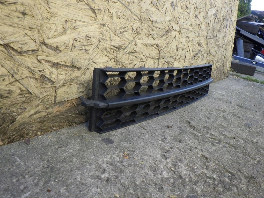 SKODA OCTAVIA 3 III 5E0 12- Bumper Grille