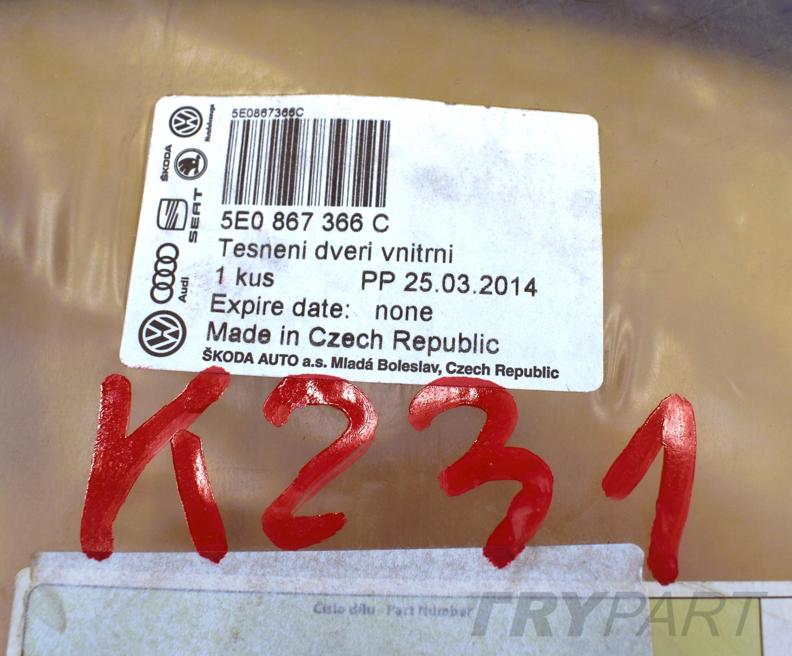 SKODA OCTAVIA III 5E0 DOOR SEAL RIGHT FRONT NEW