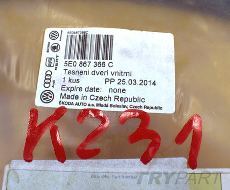 SKODA OCTAVIA III 5E0 DOOR SEAL RIGHT FRONT NEW