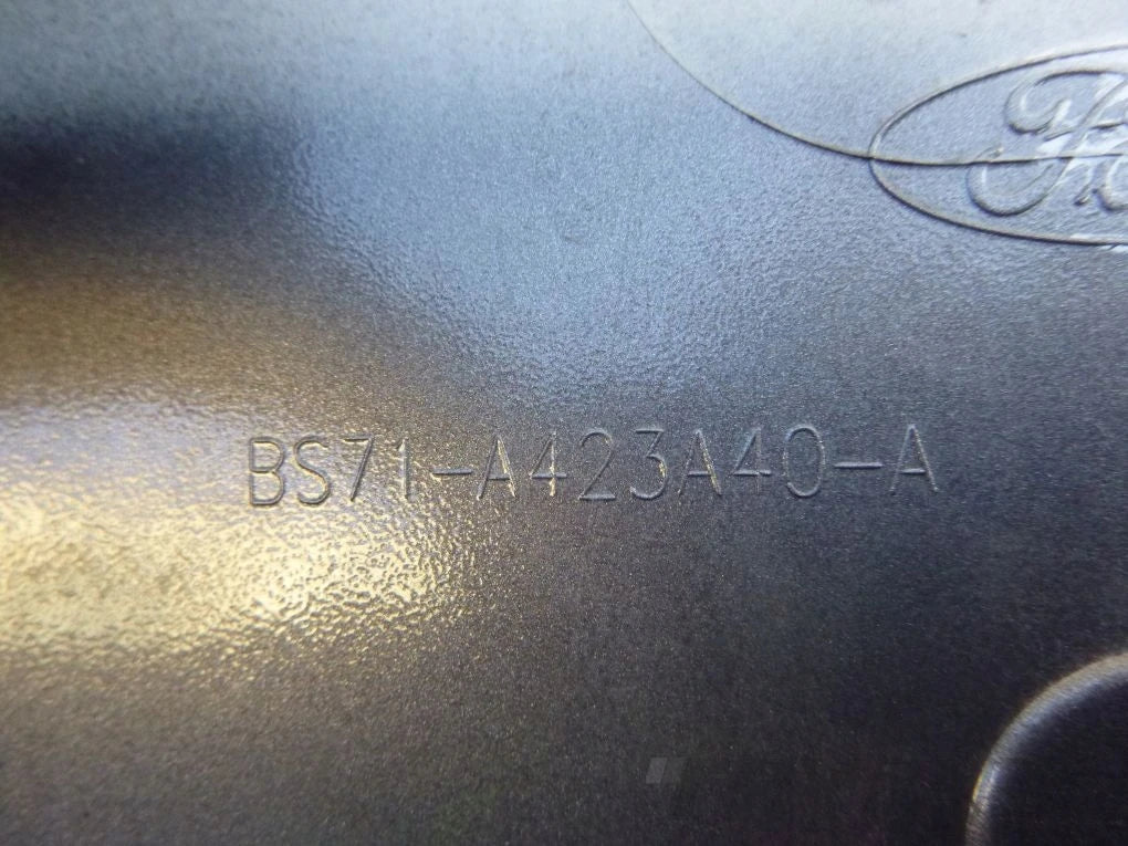 FORD MONDEO MK4 IV HB SEDAN 07 Tailgate Trim