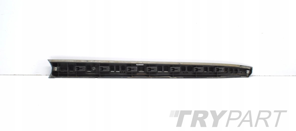 VW ARTEON 3G8 FRONT LEFT DOOR TRIM STRIP ORG + CHROME