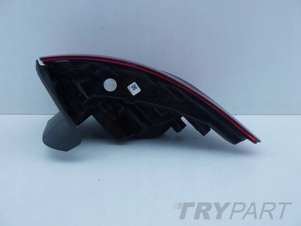 AUDI A4 B9 8W KOMBI LED MATRIX LIFT 19- Rear Left Lamp