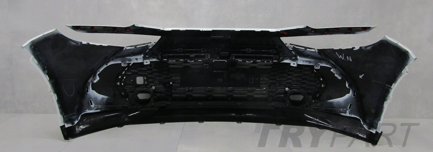 TOYOTA C-HR CHR II 23- Front Bumper (+ reinforcement)