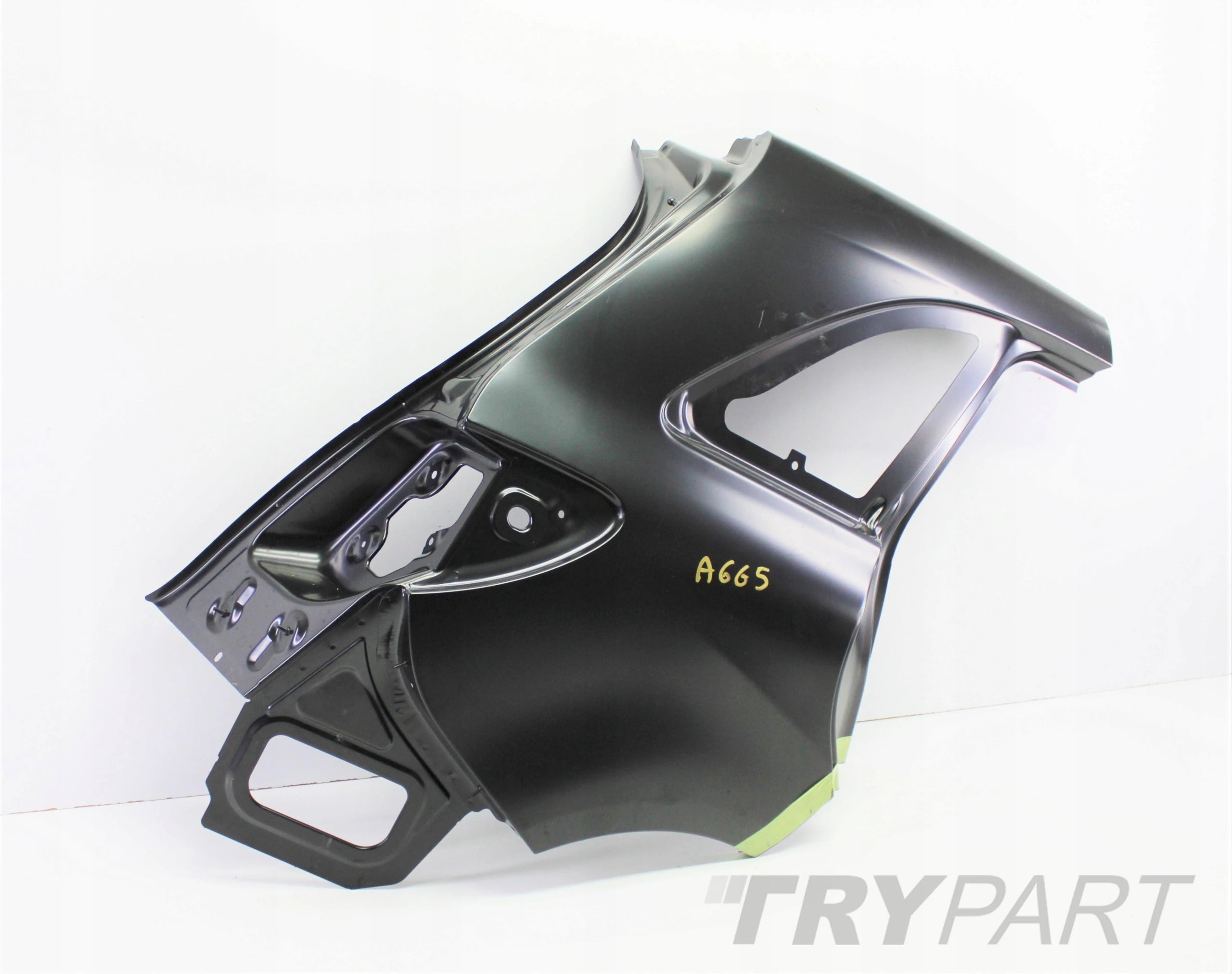 MERCEDES B KLASA W246 RIGHT REAR FENDER HOUSING