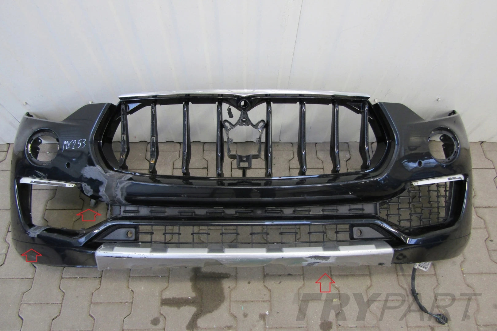MASERATI LEVANTE 16- Front Bumper