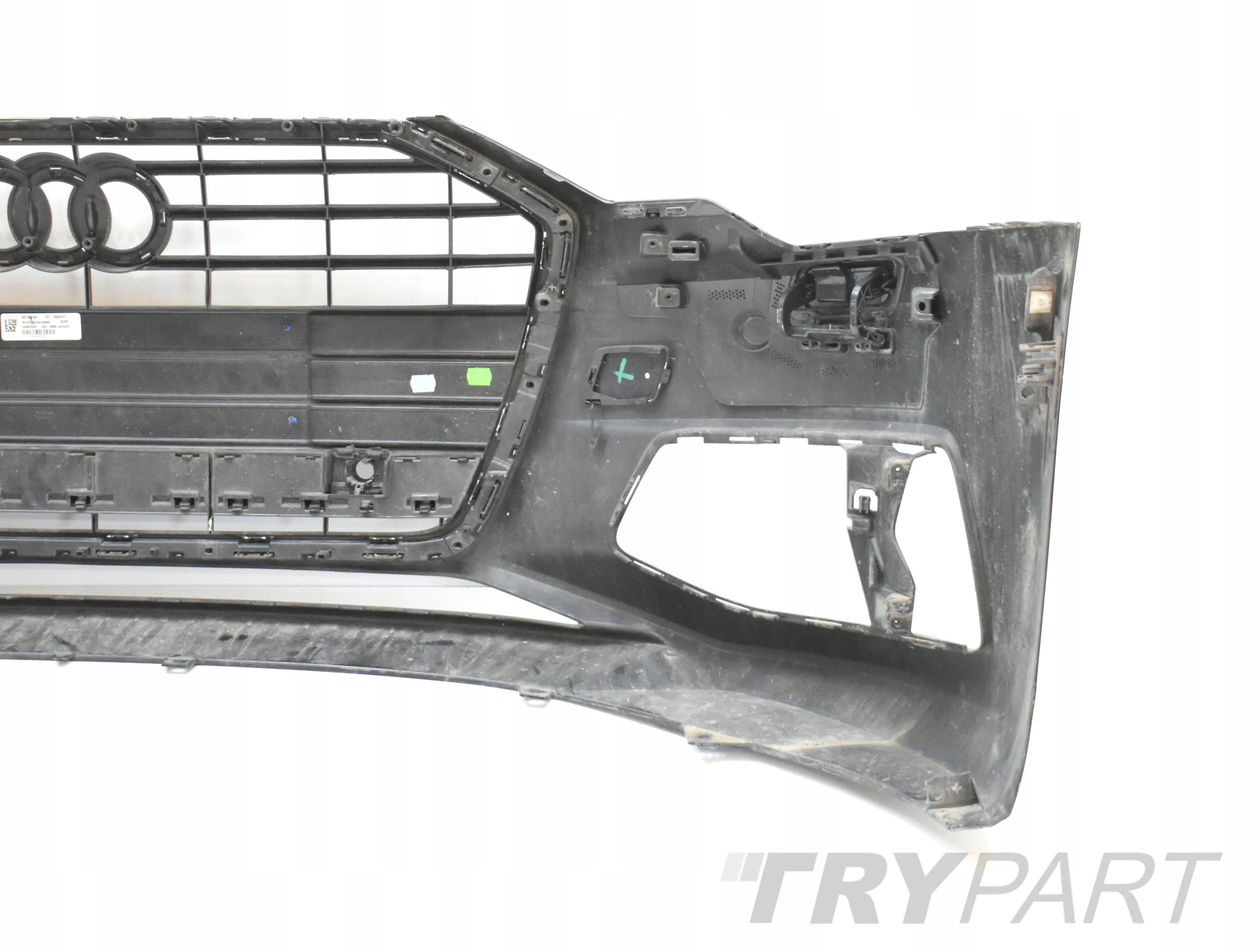 AUDI A6 C8 4K0 FRONT BUMPER + GRILLE