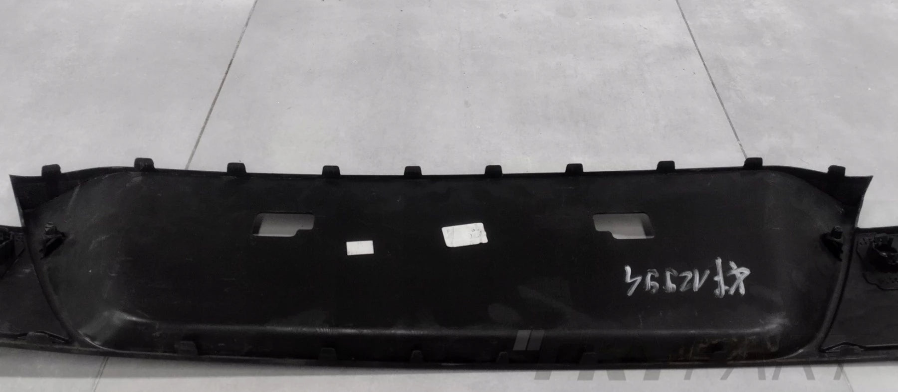 REAR BUMPER TRIM HYUNDAI GENESIS GV-70 2021-2024 86612-AE000