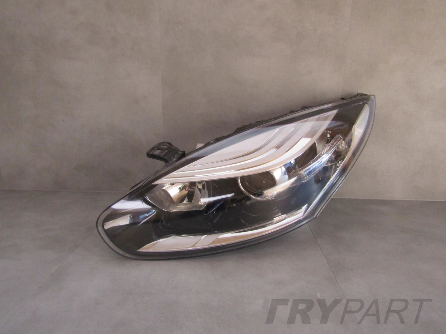 FRONT HEADLIGHT RENAULT MEGANE 3 III LIFT STANDARD LENS 13-16 LH 260605817R