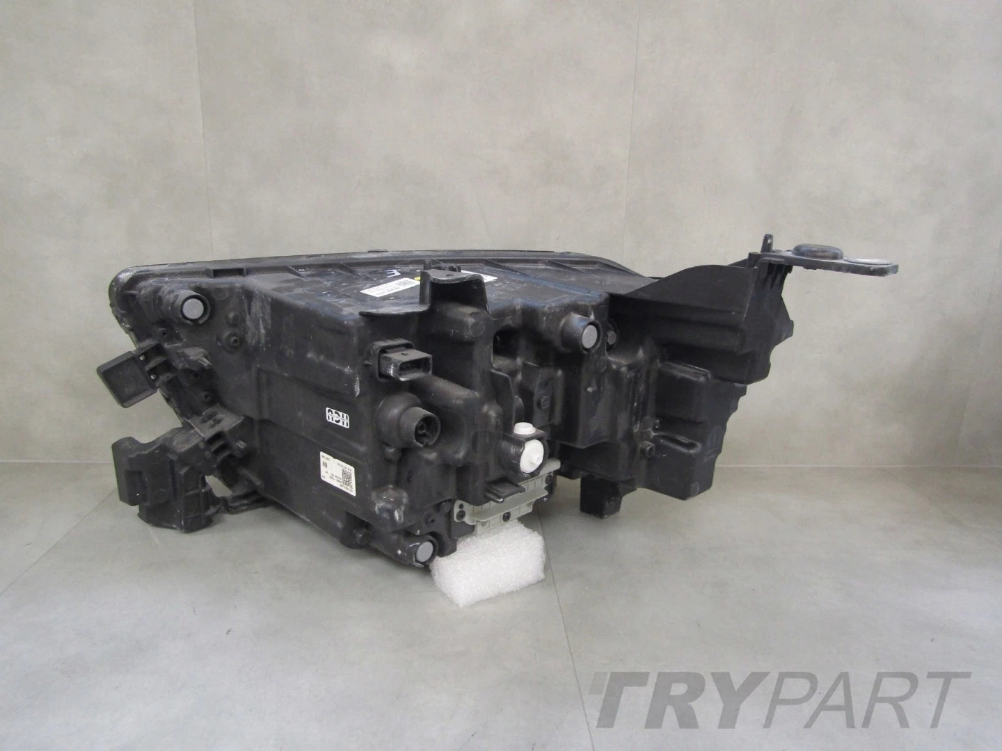 HEADLAMP OPEL FRONTERA LED 24- RH RIGHT 9850142480