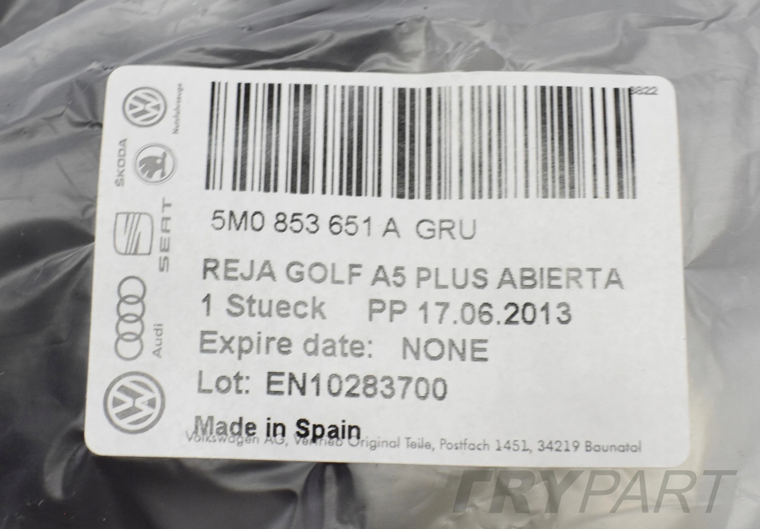 VW GOLF PLUS 5M0 GRILLE BUMPER ORIGINAL NEW