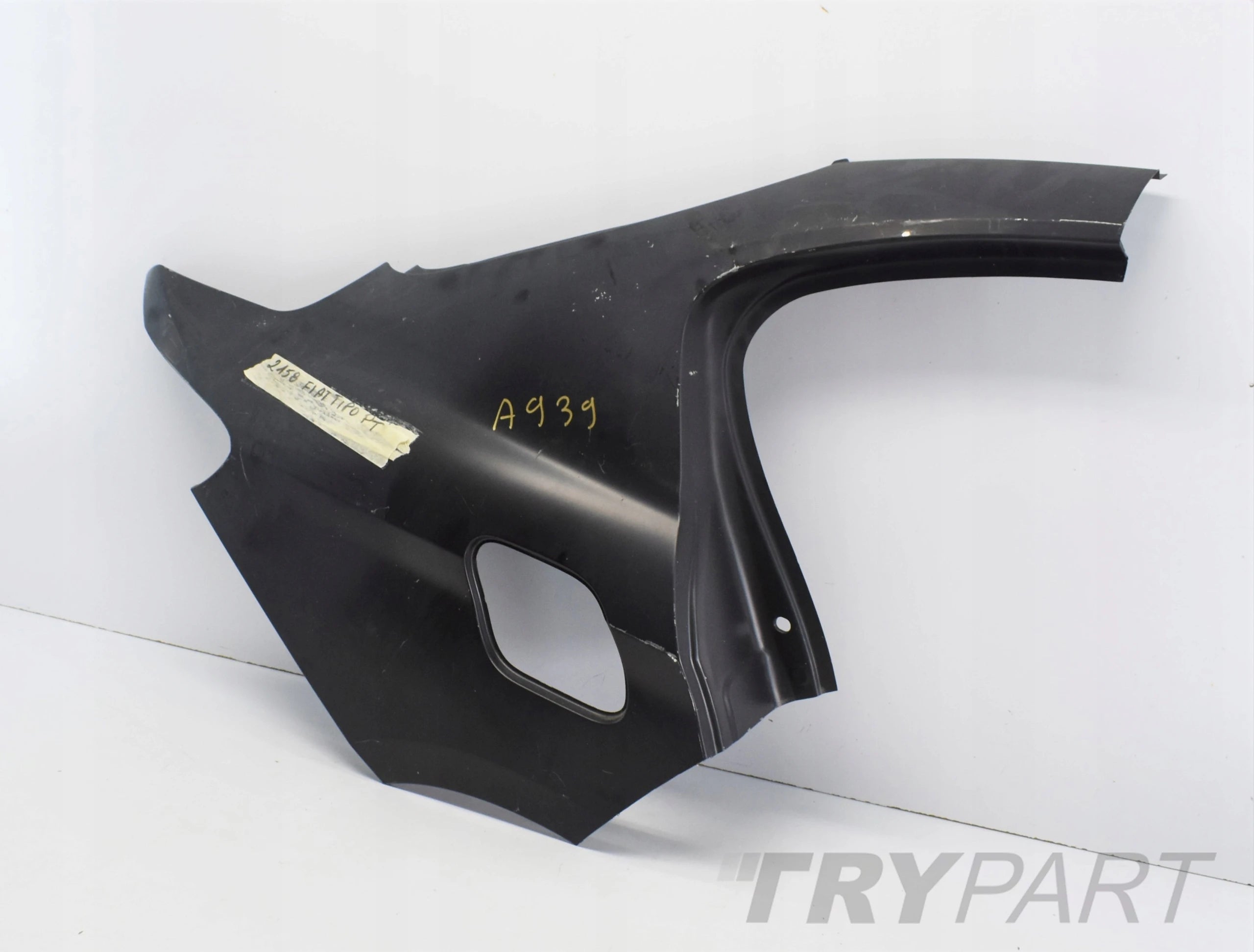 FIAT TIPO II RIGHT REAR FENDER PANEL ORG SEDAN