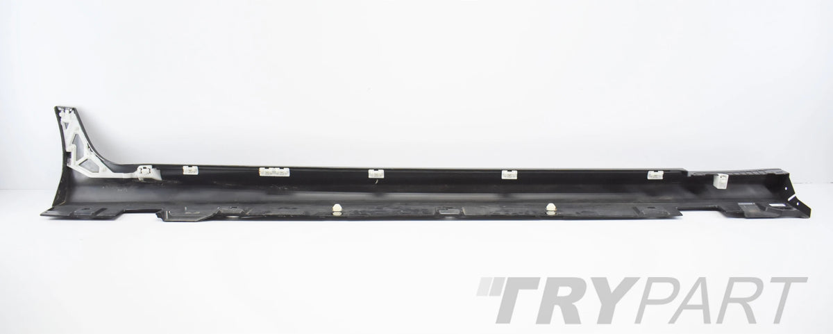 MERCEDES CLS W257 LEFT SILL STRIP ORG